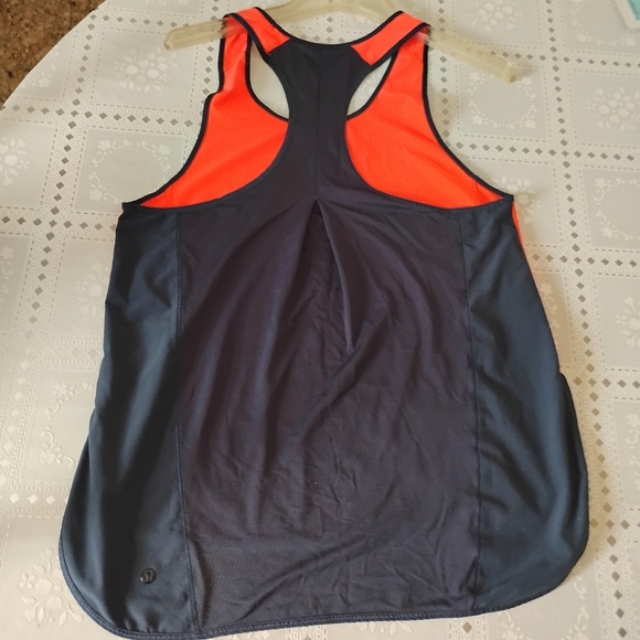 Lululemon Pump It Up TankLight Flare / Inkwell, Size 4 - Picture 15 of 16